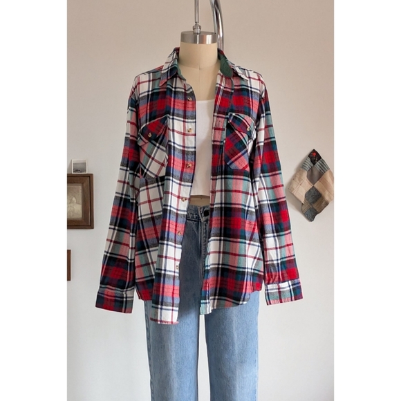 Vintage Flannel Plaid Cotton Unisex Button Down Shirt - Picture 13 of 16